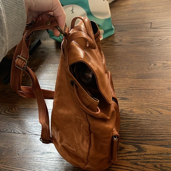 Genuine Italian Leather Backpack - Picture 3 of 5